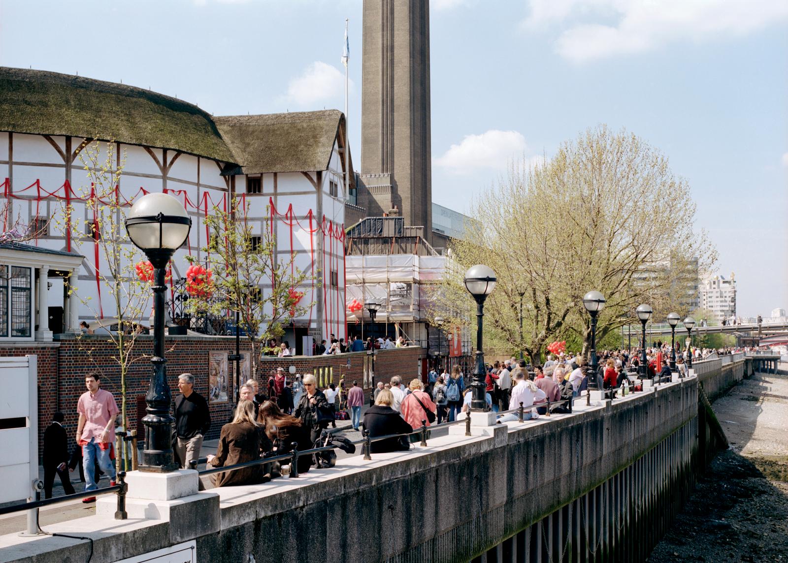 Crowds walking past Shakespeare's Globe, Southwark