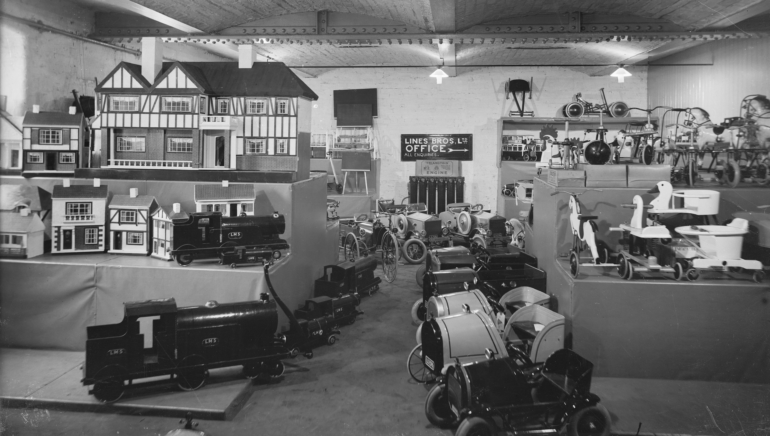 Photograph of Triang toy shop, Manchester, in 1927.