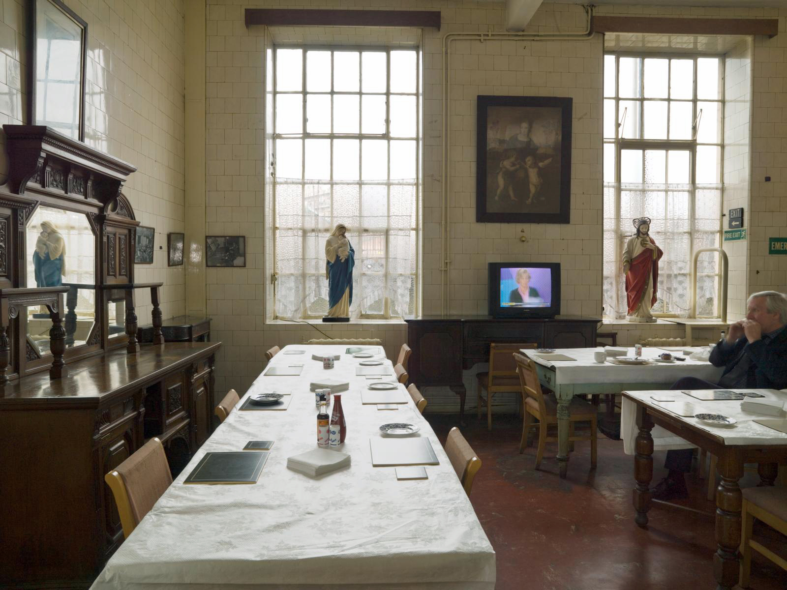 Dining room at Driscoll House Hotel, 172 New Kent Road, London SE1 4YT. 