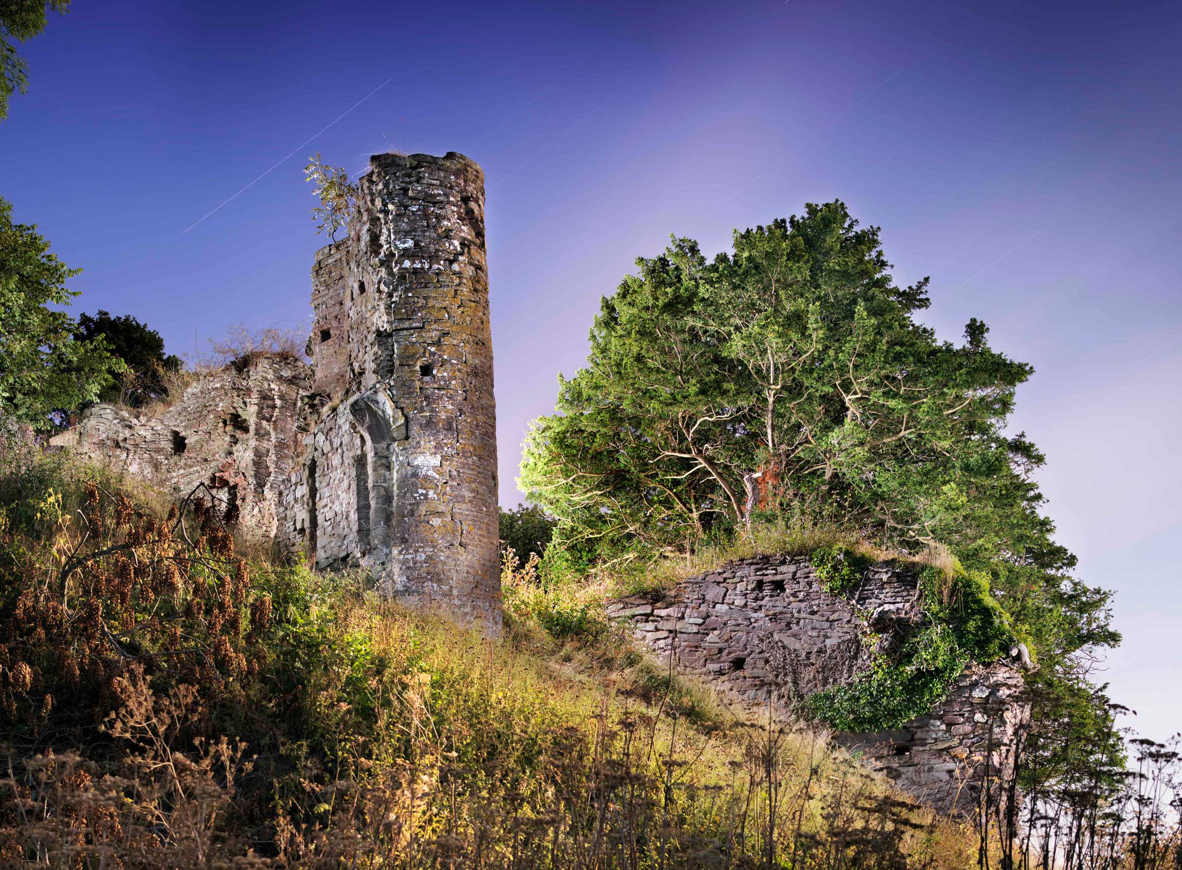 Photograph of the tower at Snodhill Castle.
