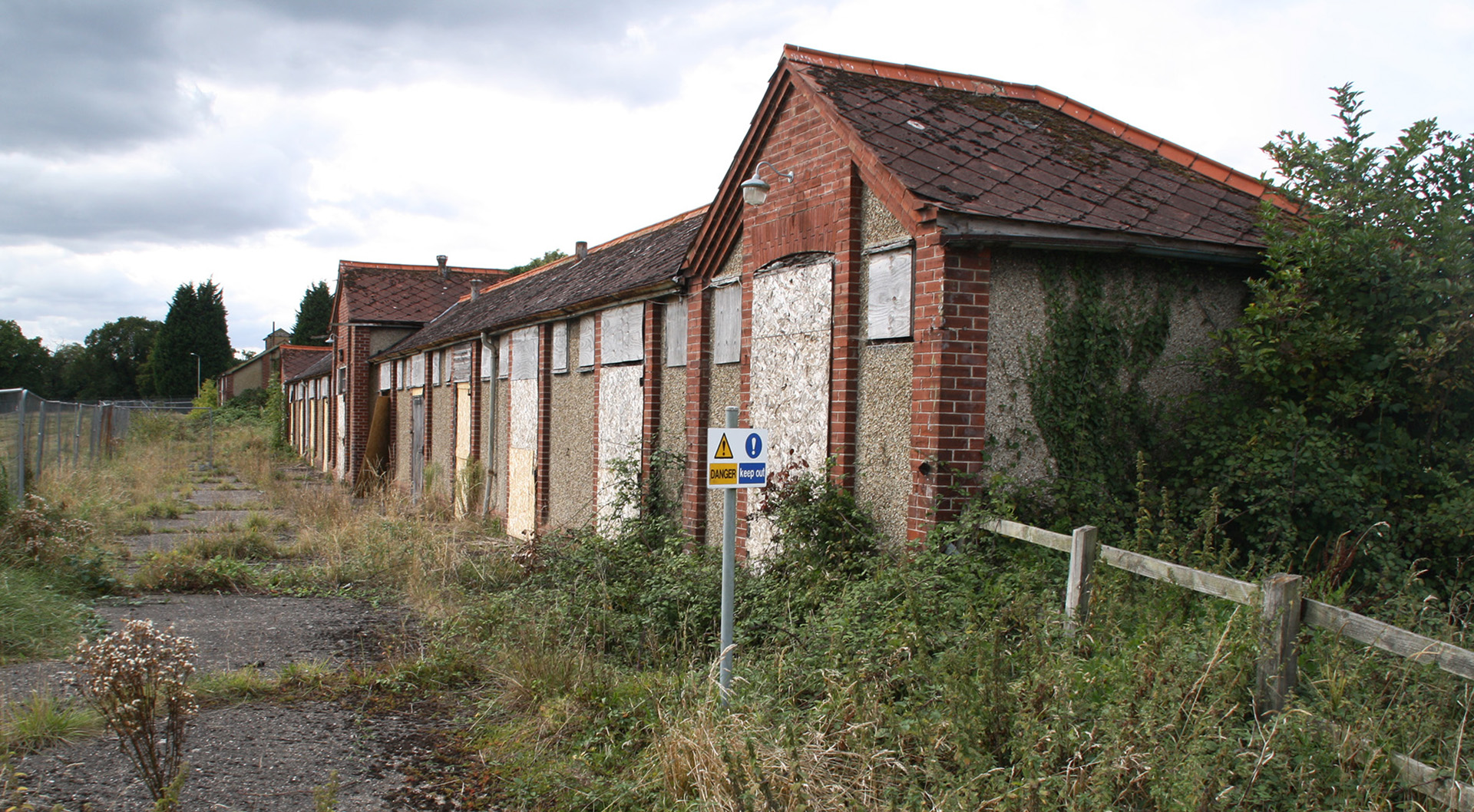 Arborfield, Berkshire, a brick stable block from the army’s remount depot.  During the war tens of thousands of horses were purchased by the War Office.