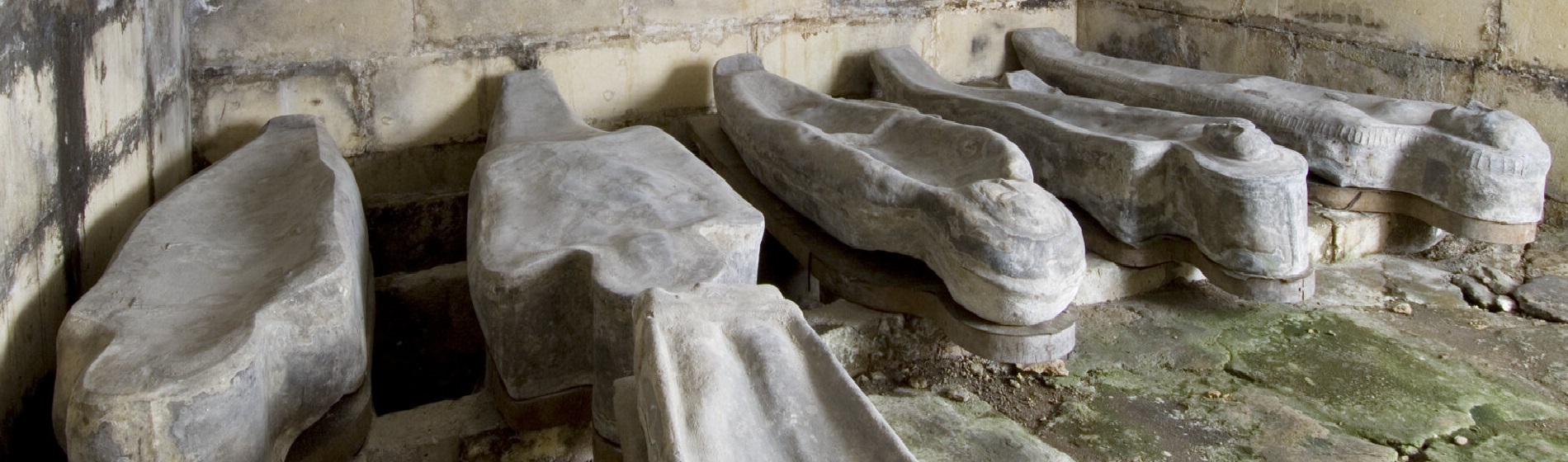 Close up photo in the Crypt of Farleigh Hungerford Castle