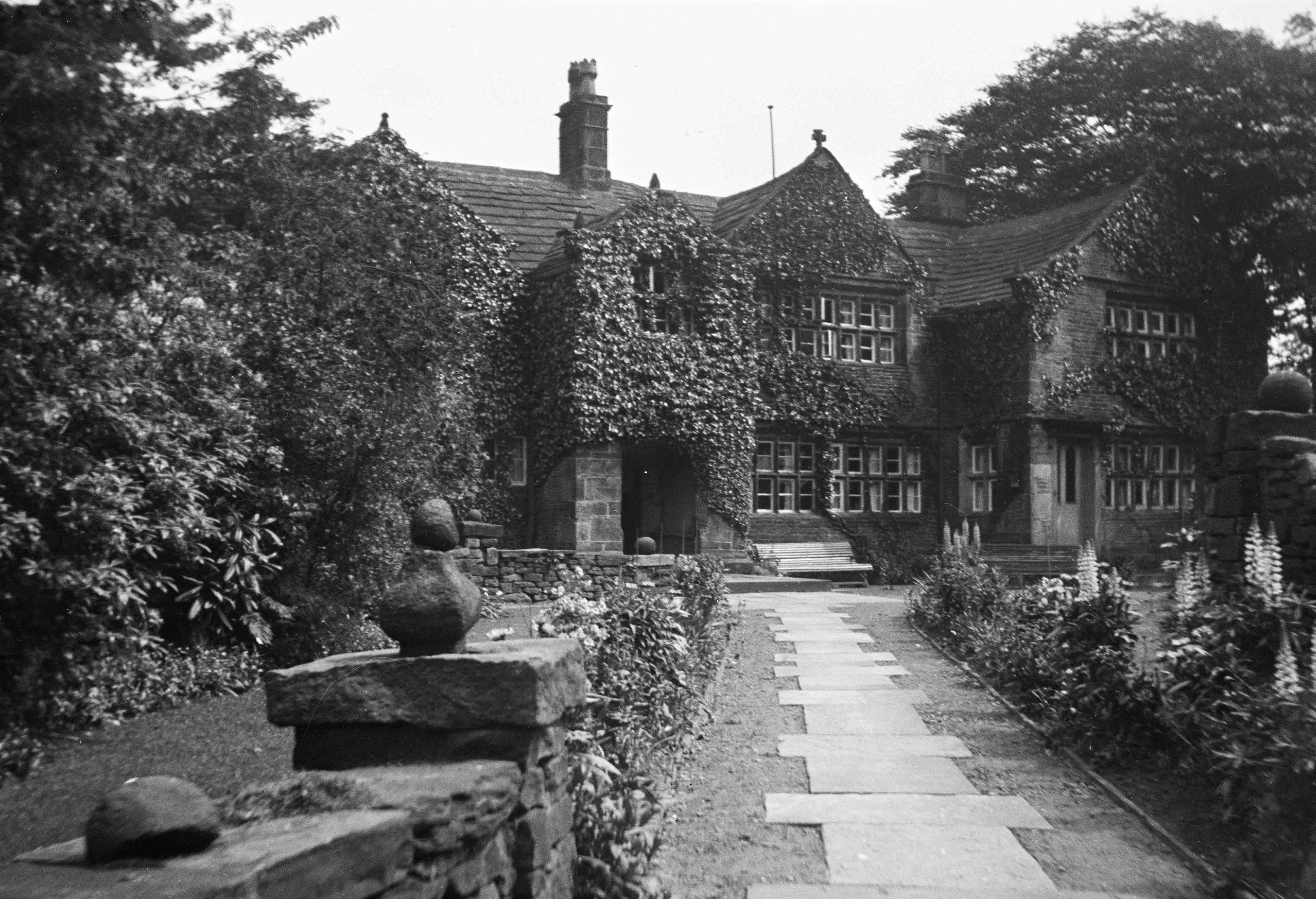 View of Holdsworth House