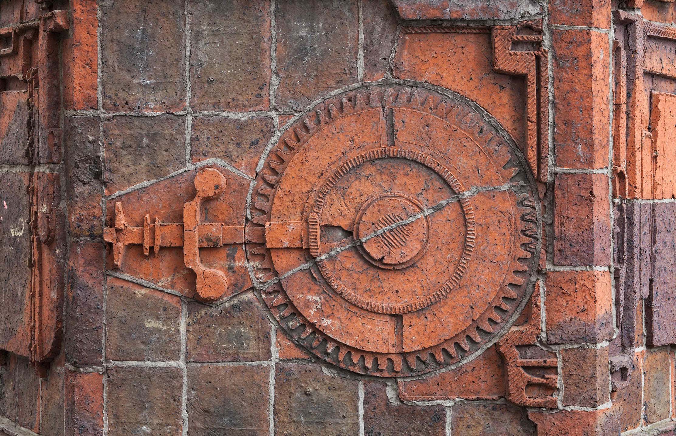 Detail: Now Grade II listed - Parsons' Polygon by David Hamilton, 1982-85. Blackett Street, Newcastle Upon Tyne © Historic England