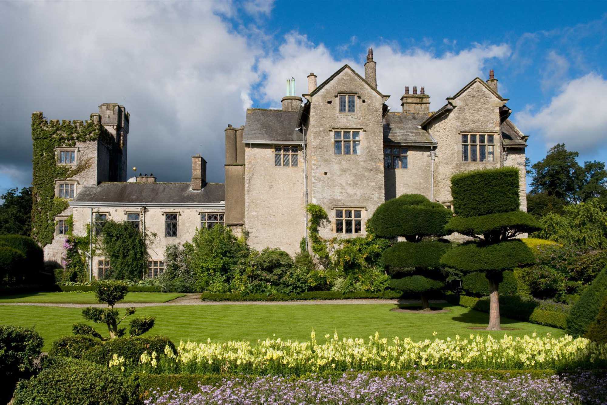 Photo of the outside of Levens Hall, a 16th century country house