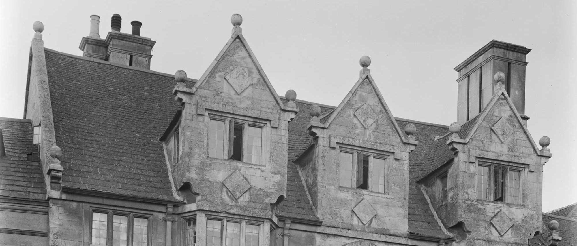 Black and white rear view of Talbot Hotel, Northamptonshire