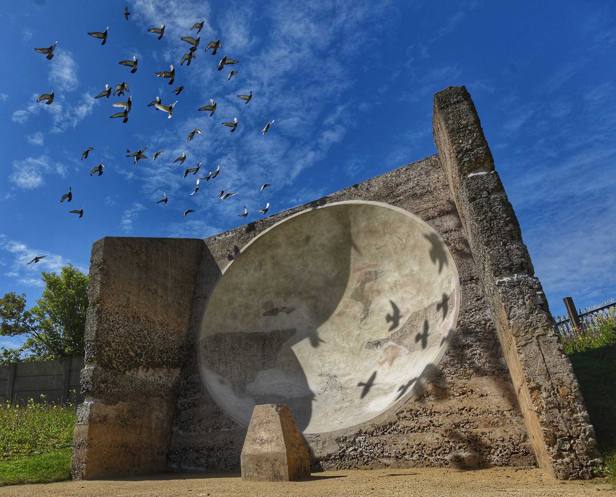 Acoustic mirror