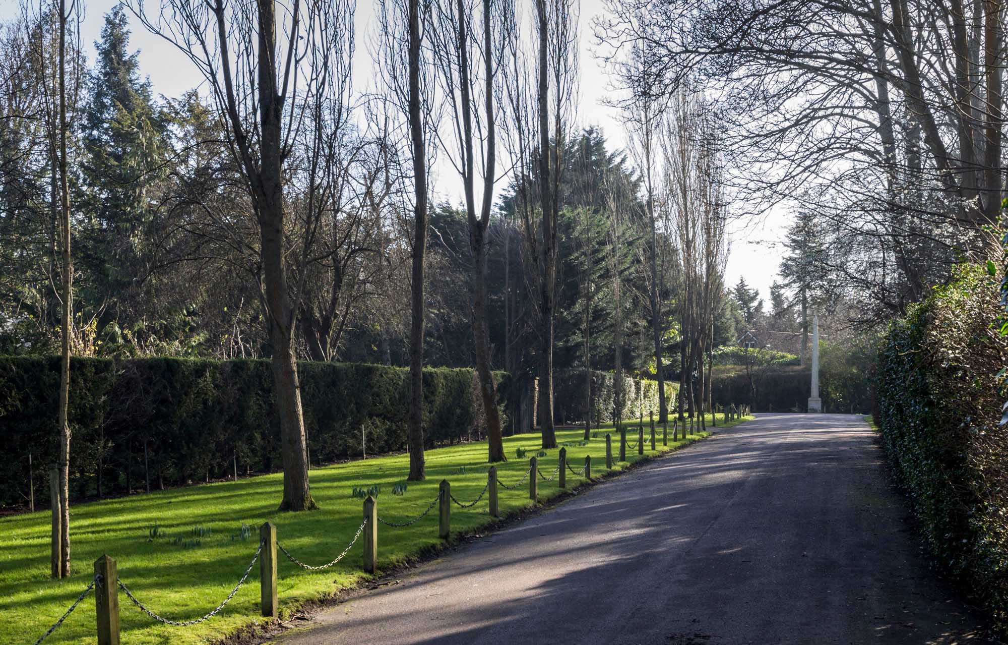 Image of Promenade de Verdun war memorial landscape and obelisk in Purley, Croydon. Newly listed at Grade II